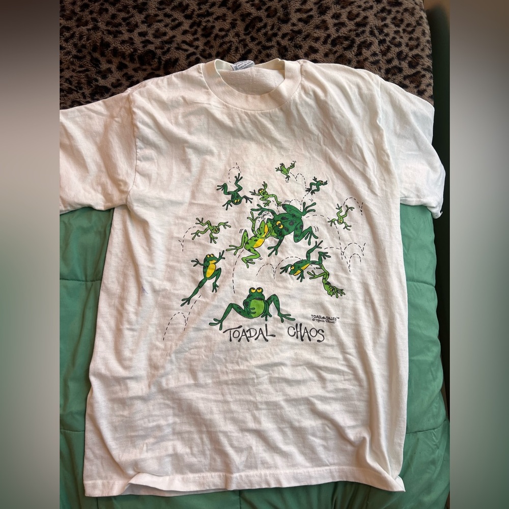 White graphic tee